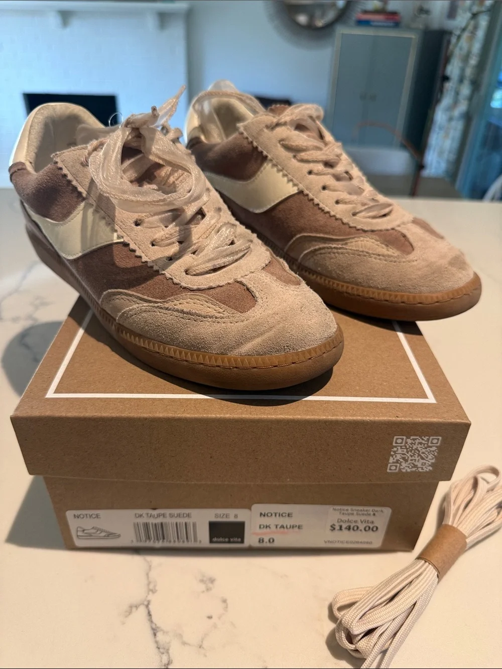 Dolce vita Notice Sneakers in dark taupe